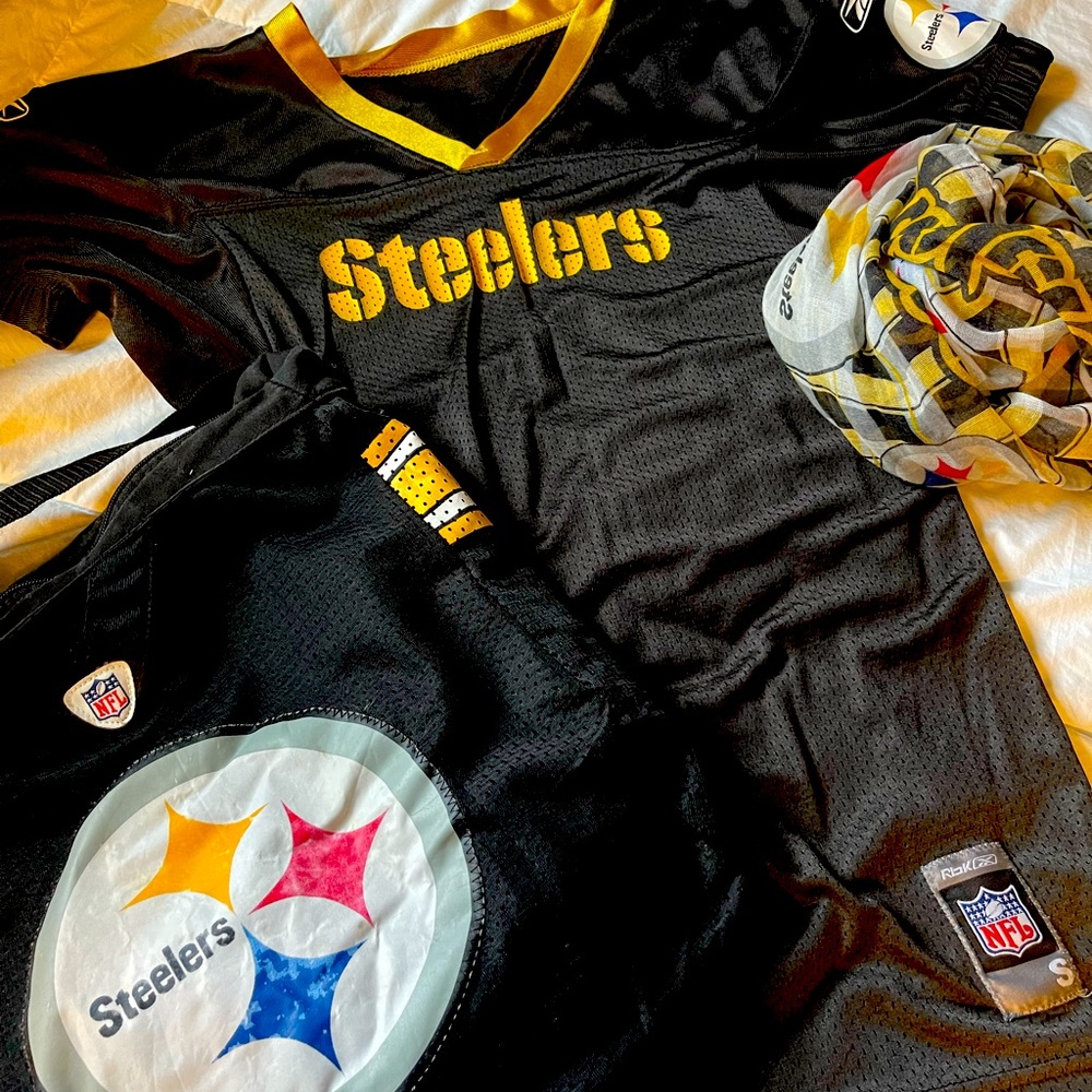 Women’s Steelers Jersey 3 piece set!!🖤💛🏈